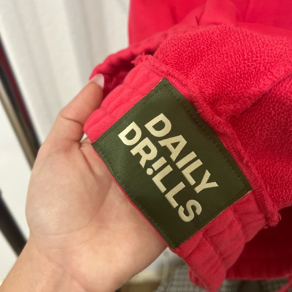 daily Drills Wide Leg Sweatpants - Picture 4 of 4